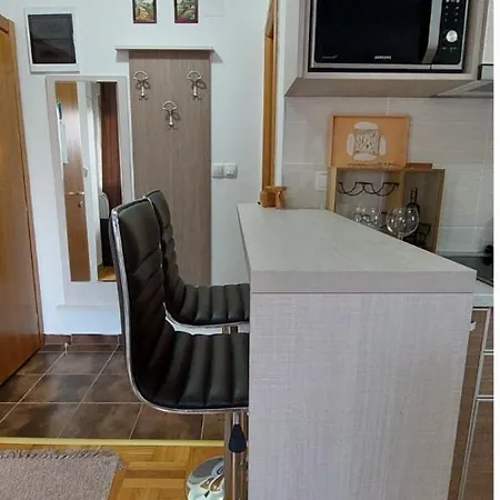 Konaci Nada Apartment *